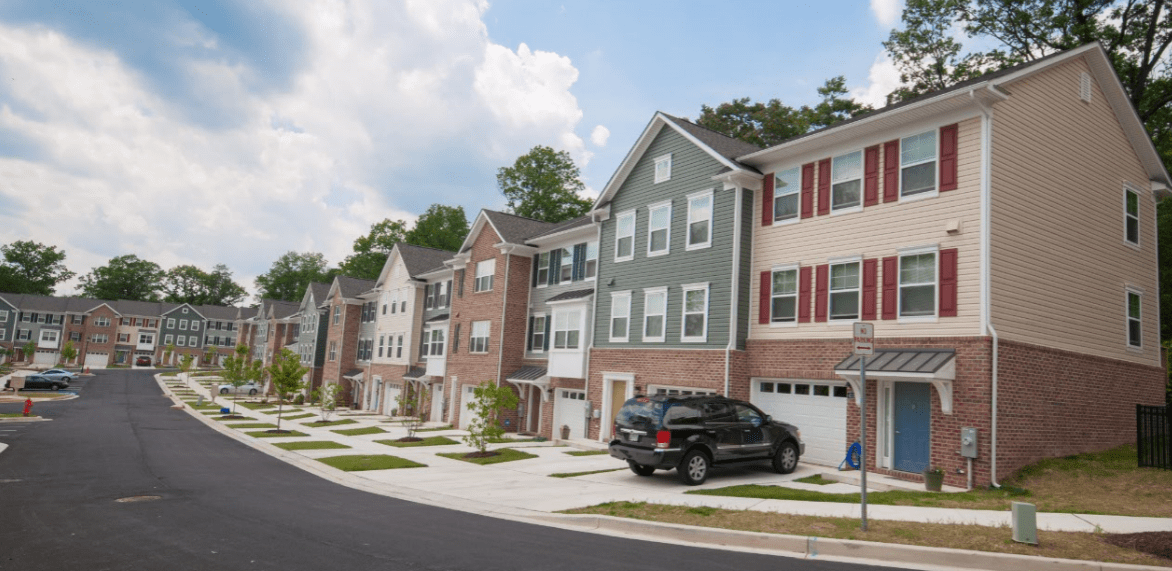 Hollins Station Apartments in Halethorpe, MD